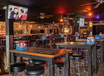 michigan/east-michigan/bar/club-canton-bar