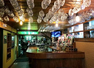 michigan/northern-michigan/bar/noggin-room-pub