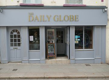 jersey/plemont-bay/bar/the-daily-globe-wine-bar-eaterie
