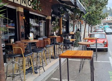 montenegro/ulcinj/bar/kino-cafe