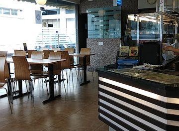 brunei/bandar-seri-begawan/bandar-seri-begawan-city-centre/bar/big-papa-s-restaurant