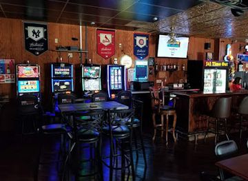 illinois/ferne-clyffe-state-park/bar/j-j-time-out-sports-bar