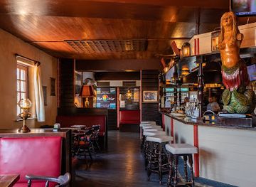 italy/sardinia/bar/lord-nelson-pub