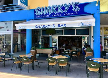 portugal/albufeira/bar/sharky-s-bar