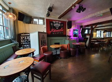 united-kingdom/herefordshire/bar/the-queens-arms