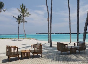 maldives/guraidhoo/bar/romance-bar
