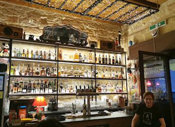 italy/puglia/bar/on-off-stutalacapa