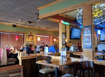 alabama/lake-guntersville/bar/applebee-s-grill-bar
