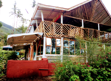 kenya/nyandarua-range/bar/maverick-camp-rondavels-homestay