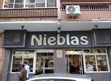 spain/andalusia/bar/casa-nieblas