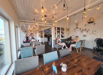 estonia/kuressaare/bar/resto-hafen