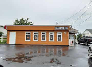 canada/gaspe-peninsula/bar/brassette-chez-sylvain