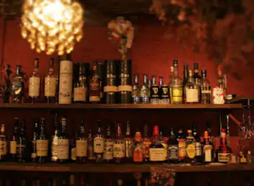 tone dining bar
