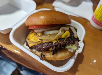 virginia/luray-caverns/bar/blue-s-dog-bowl