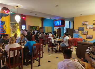 myanmar-burma/yangon-region/bar/retro-bar