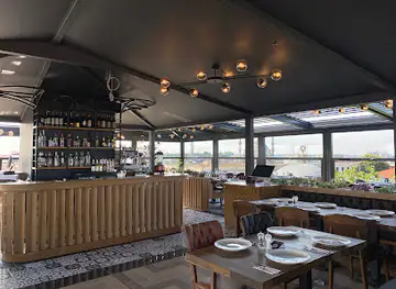 Loti Roof Lounge