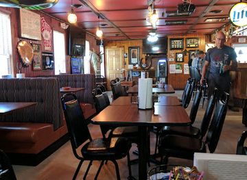 wisconsin/great-river-road/bar/river-ratz-saloon-and-lodge