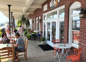 florida/apalachicola/bar/cafe-con-leche