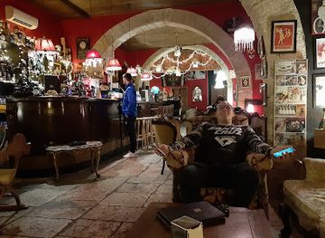 italy/bari/bari-vecchia/bar/le-chat-noir