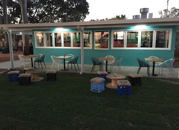 australia/fraser-coast/bar/beachside-bar-and-grill