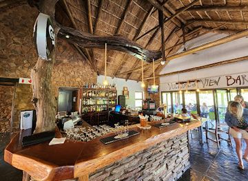 south-africa/bushveld/bar/vulture-s-view-bar-mabalingwe
