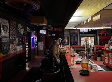 indiana/indiana-dunes-national-park/bar/red-carpet-lounge