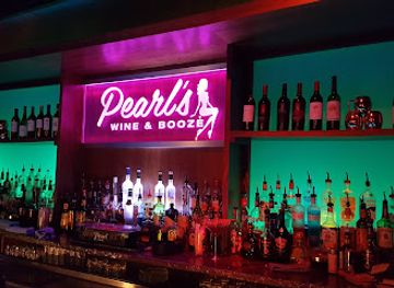 iowa/sioux-city/bar/pearls-wine-and-booze