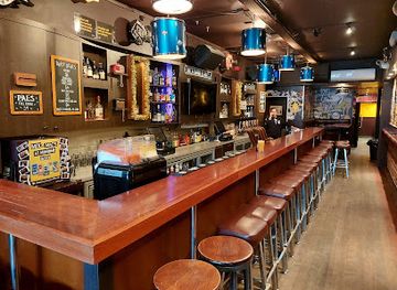 new-zealand/wellington/mount-victoria/bar/minibar