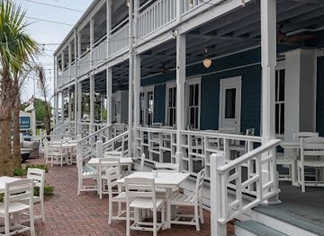 florida/apalachicola/bar/the-franklin-cafe