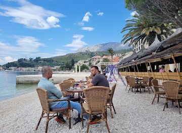 croatia/dalmatia/bar/banana-bar