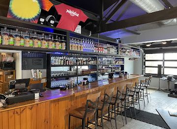 indiana/yellowwood-state-forest/bar/port-hole-inn