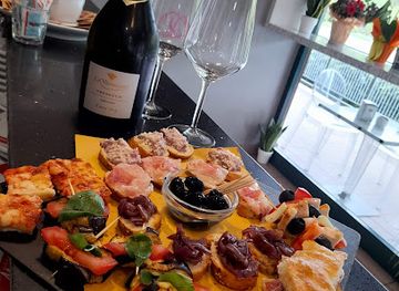 italy/lunigiana/bar/maga-cafe-lounge-bar