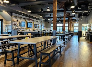 washington/kirkland/bar/moss-bay-hall