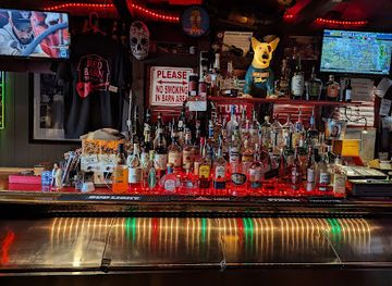 illinois/central-illinois/bar/red-barn