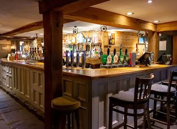 united-kingdom/hertfordshire/bar/plume-of-feathers