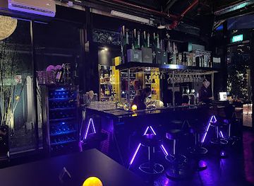 singapore/north-region/bar/moon-rooftop-bar-lounge-pte-ltd