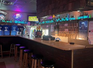 tennessee/murfreesboro/bar/gentleman-jims