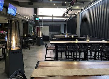 australia/darling-downs/bar/the-rock