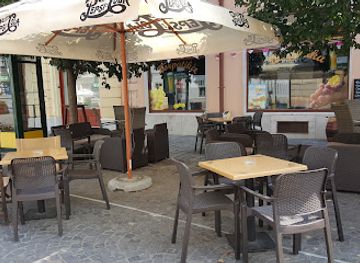 hungary/szekesfehervar/bar/borpatika