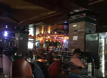 Chalet Restaurant & Bar