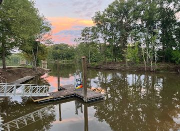 mississippi/the-river-region/bar/ratliff-on-the-river
