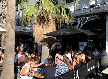 St LuJa | Cocktail Bar