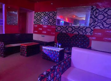 guinea/nzerekore-region/bar/palenke