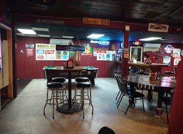 maryland/blackwater-national-wildlife-refuge/bar/johnny-s-tavern