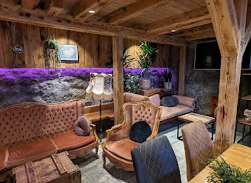 iceland/golden-circle/bar/kjallarinn-cocktail-bar