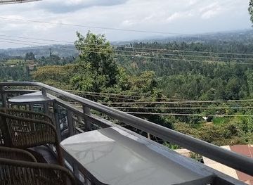 kenya/kerio-valley/bar/riri-rooftop-lounge