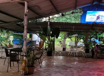 panama/pedasi/bar/candy-s-bar