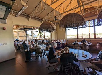Tommy Bahama Restaurant, Bar & Store
