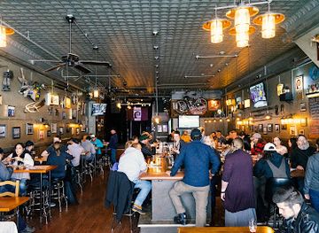 minnesota/lake-superior/bar/cedar-lounge-earth-rider-brewery-taproom