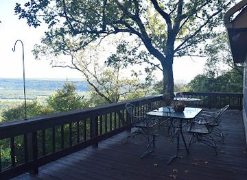 arkansas/petit-jean-state-park/bar/petit-jean-company